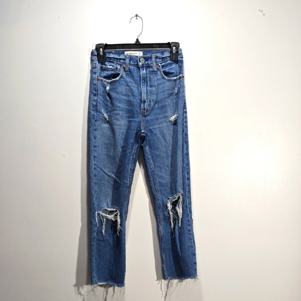Abercrombie & Fitch Ankle Straight Ultra High Rise Distressed Jeans 25W